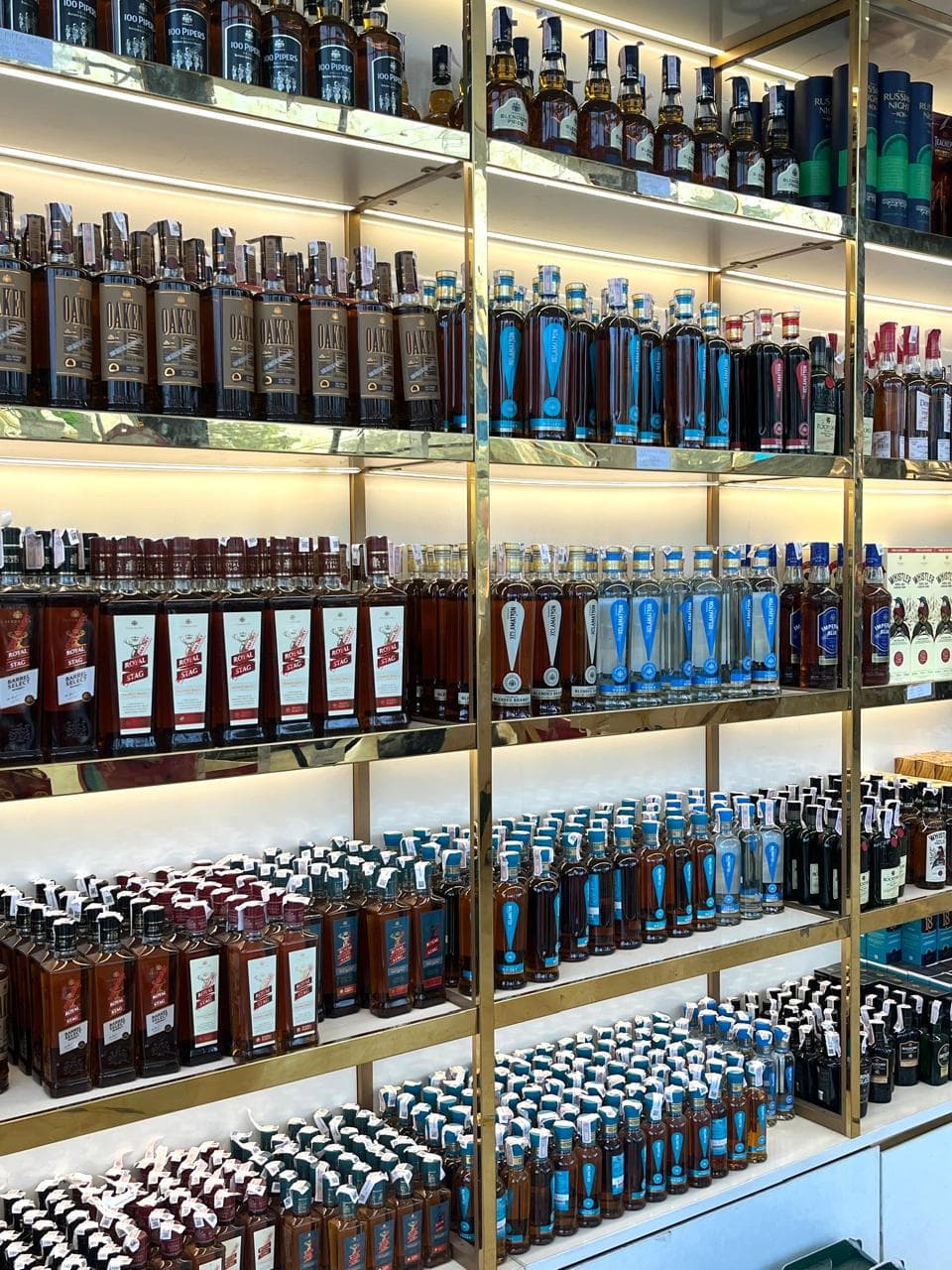 Liquor Fort shop entrance Sector 62